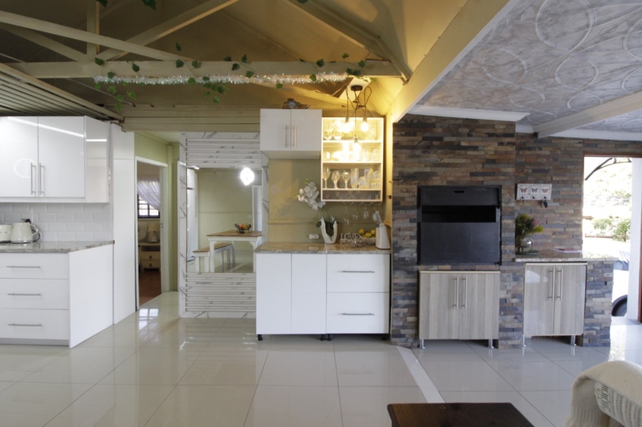 3 Bedroom Property for Sale in Wavecrest Eastern Cape